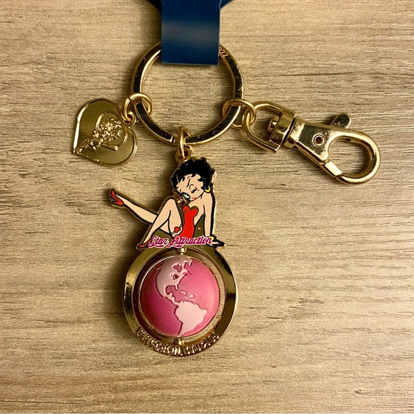 🆕 Universal Studios Betty Boop Shot Glass and Keychain Bundle - Picture 5 of 5